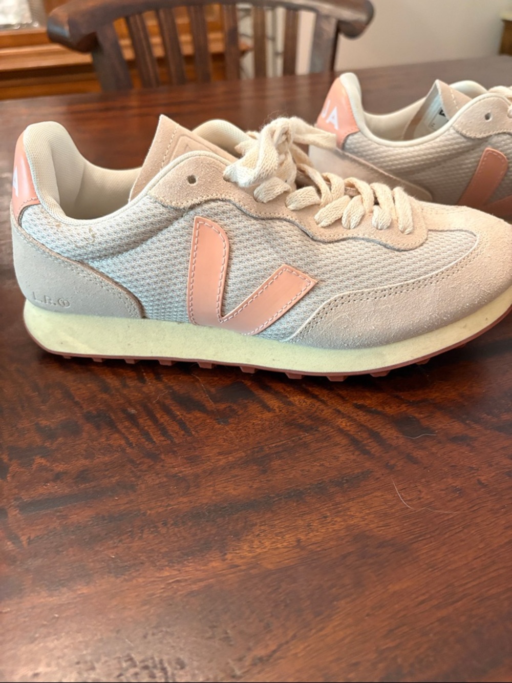 Veja Women’s Sneaker in Cream with Peach V Logo